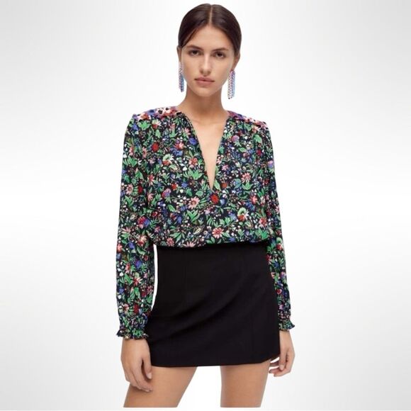 ZARA Shoulder Pad Patchwork Floral Blouse in Black/Multicolor | Size Medium - Picture 10 of 10
